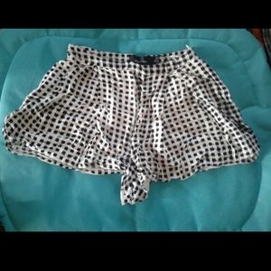 Cute checkered high waist shorts